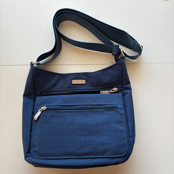 Baggallini Handbags - Baggallini Navy Blue Nylon Crossbody Bag With Multiple Pockets